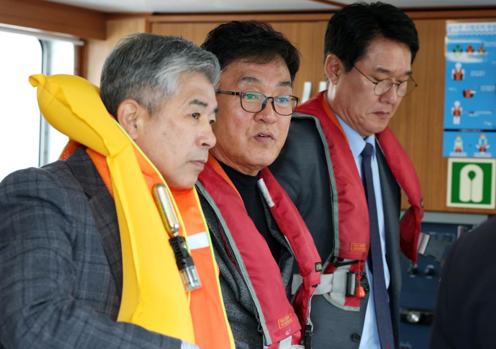 '제358회 임시회 건설소방위원회 현장방문' 게시글의 사진(54) '0414_당진소방서 소방정대 방문58.jpg'