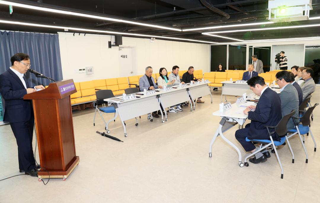 '전익현 의원 '한국 최초 성경전래지 역사‧문화 축제를 위한 연구모임'' 게시글의 사진(4) '250509_전익현 의원 성경전래지 마량포구 축제 연구모임_03.JPG'