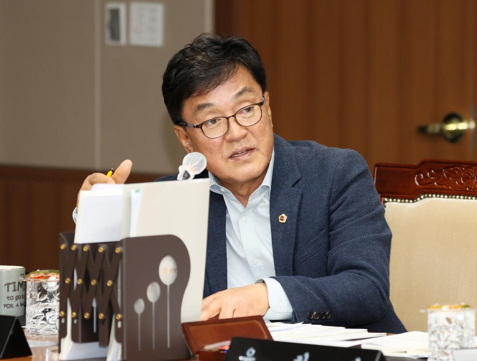 '제358회 임시회 제1차 건설소방위원회' 게시글의 사진(35) '250411_제358회 임시회 제1차 건설소방위원회_51.JPG'