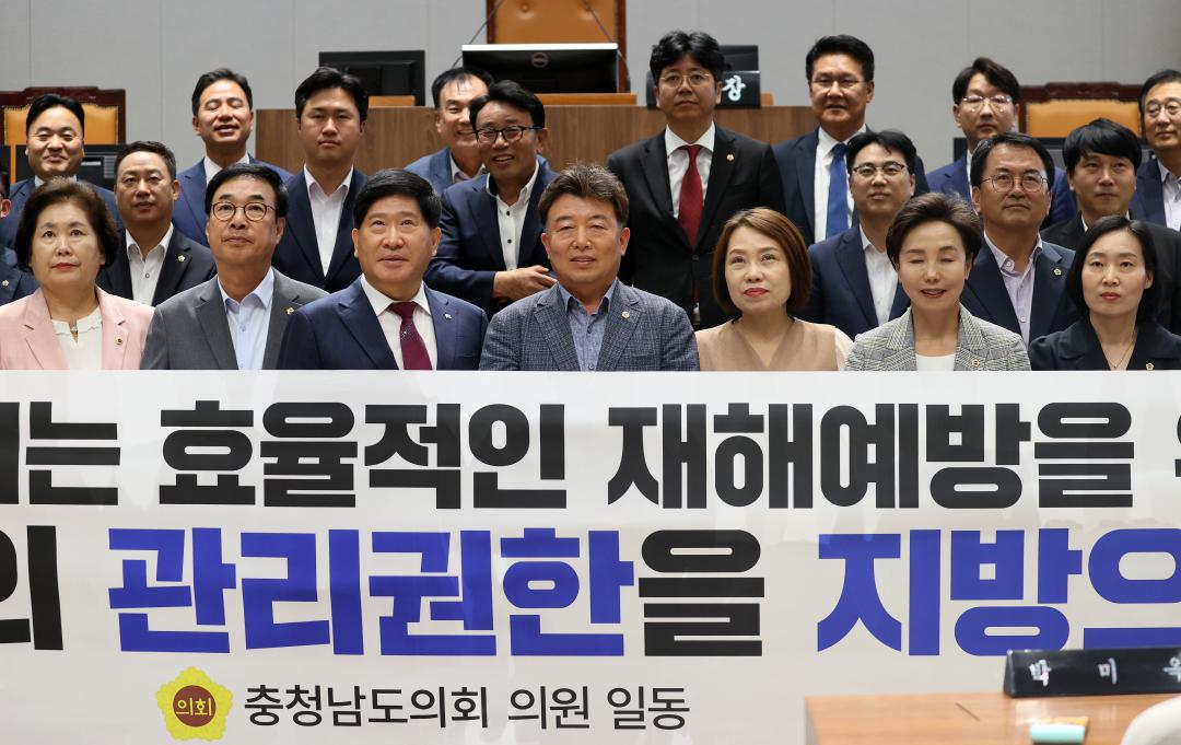 '제359회 정례회 제1차 본회의 오인환 의원 건의안' 게시글의 사진(2) '250610_제359회 정례회 오인환 의원 건의안_06.JPG'