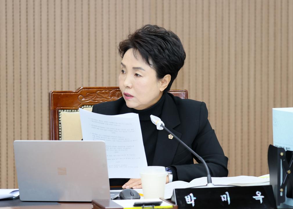 '제362회 정례회 제2차 의회운영위원회' 게시글의 사진(29) '251121_제2차 의회운영위원회_37.JPG'