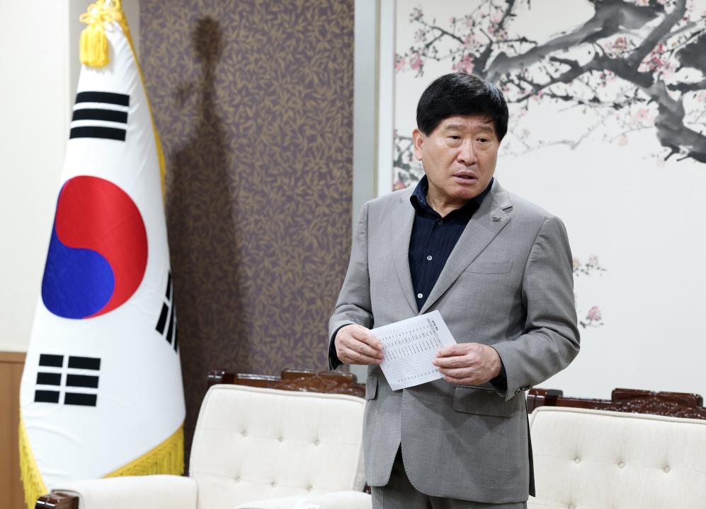'제8대 도의원 초청 간담회' 게시글의 사진(18) '0422_제8대 의원 초청 간담회18.jpg'