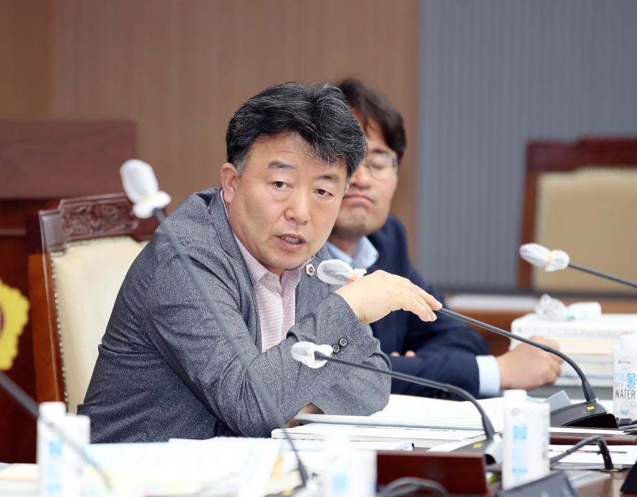 '제2차 문화관광재단 대표이사 후보자 인사청문특위' 게시글의 사진(29) '230621_제2차 문화관광재단 대표이사 인사청문특위_166.JPG'