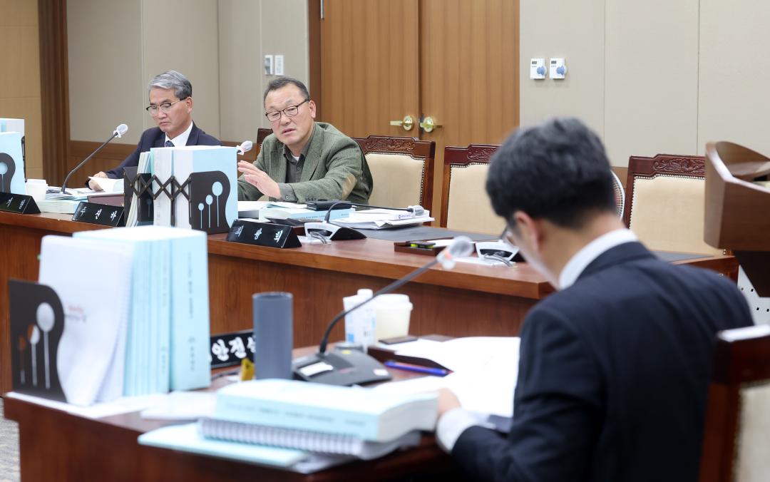 '제362회 정례회 제1차 행정문화위원회' 게시글의 사진(45) '1127_행정문화위원회52.jpg'