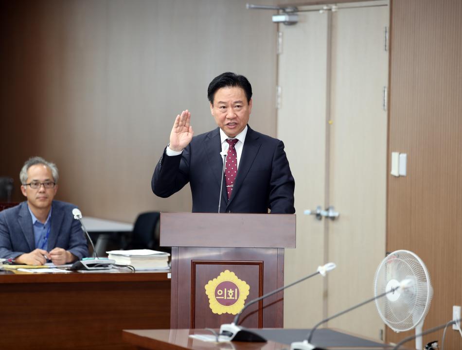 '제2차 문화관광재단 대표이사 후보자 인사청문특위' 게시글의 사진(11) '230621_제2차 문화관광재단 대표이사 인사청문특위_31.JPG'