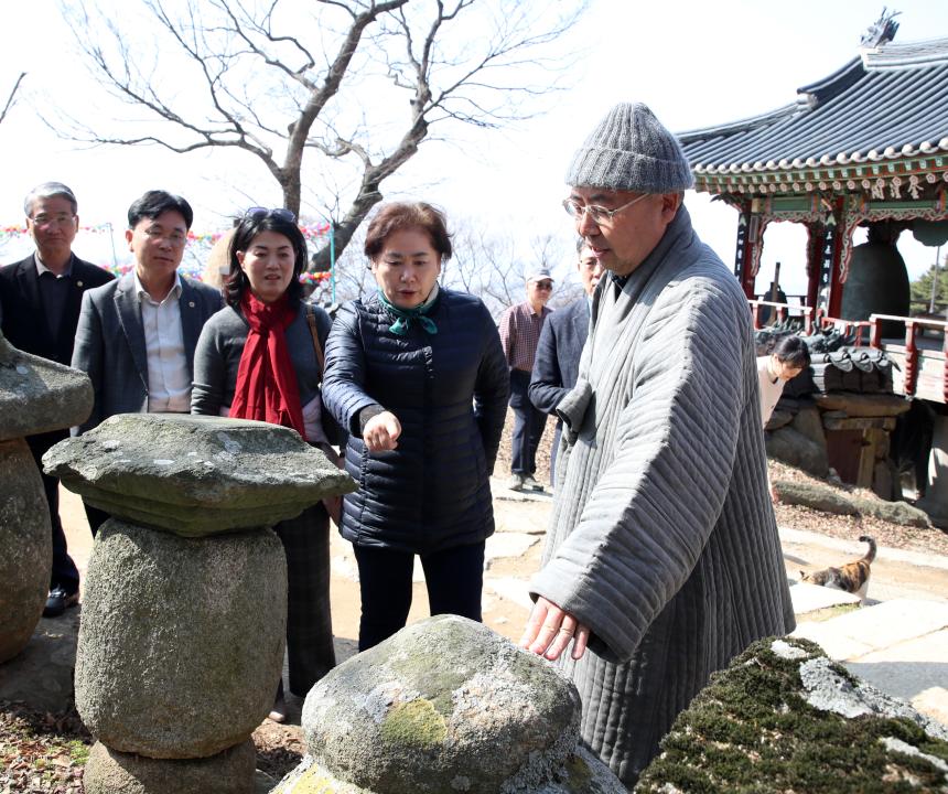 '행정문화위원회 서산 부석사 현장방문 금동보살상 친견' 게시글의 사진(12) '250311_행문위 서산 부석사 현장방문_38.JPG'