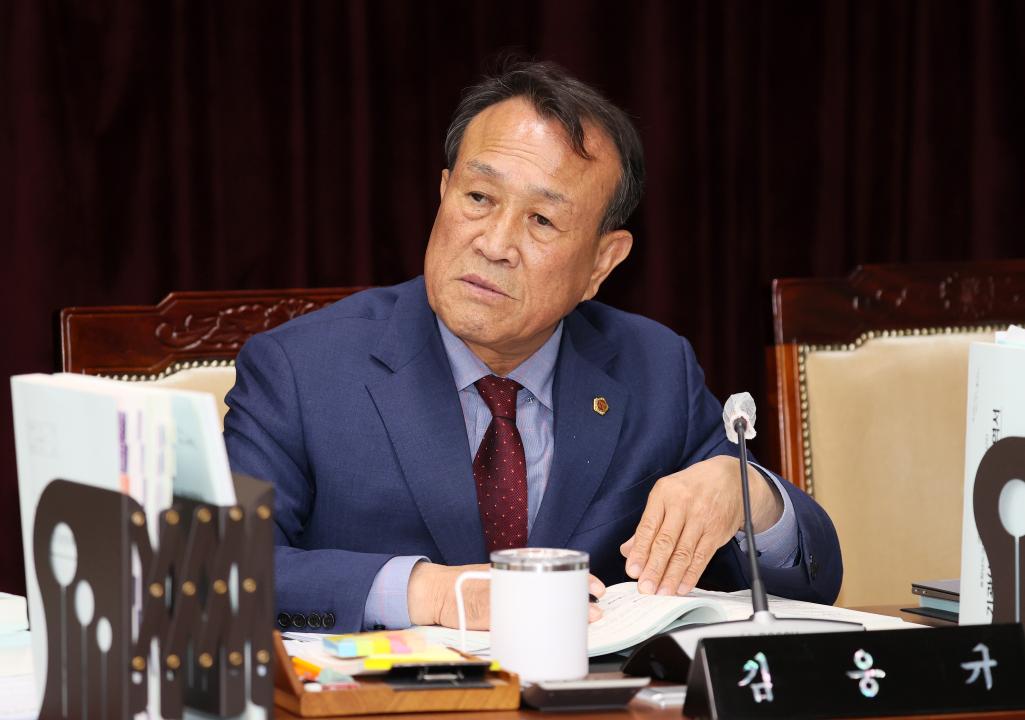 '제358회 임시회 제1차 교육위원회' 게시글의 사진(13) '250414_제358회 임시회 제1차 교육위원회_21.JPG'