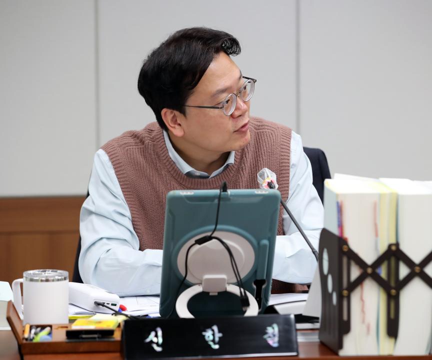 '제362회 정례회 제3차 교육위원회' 게시글의 사진(11) '1128_제362회 정례회 행정사무감사 교육위원회_11.jpg'