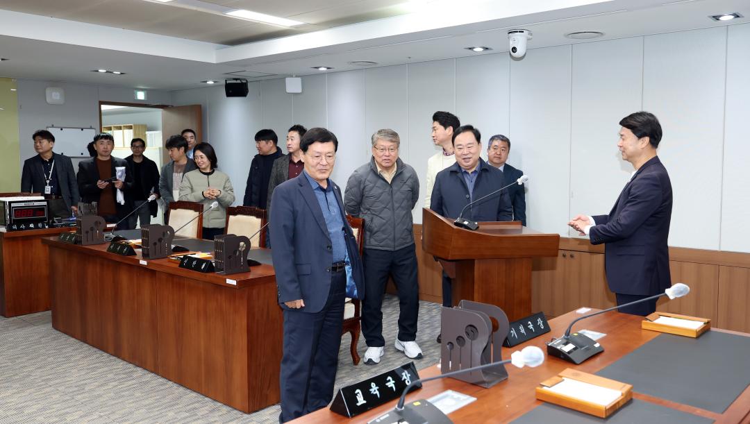 '제주특별자치도의회 교육위원회 충남도의회 방문' 게시글의 사진(5) '1104_제주도의회 교육위원회 방문19.jpg'