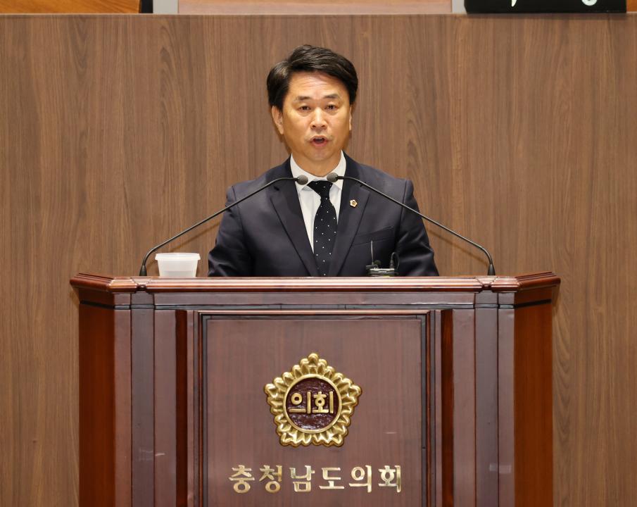'제358회 임시회 제4차 본회의' 게시글의 사진(15) '250422_제358회 임시회 제4차 본회의_53.JPG'