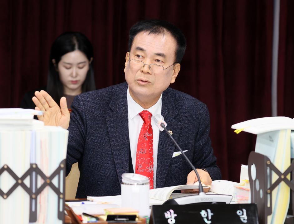 '제362회 정례회 제5차 교육위원회' 게시글의 사진(26) '251202_제5차 교육위원회_47.JPG'