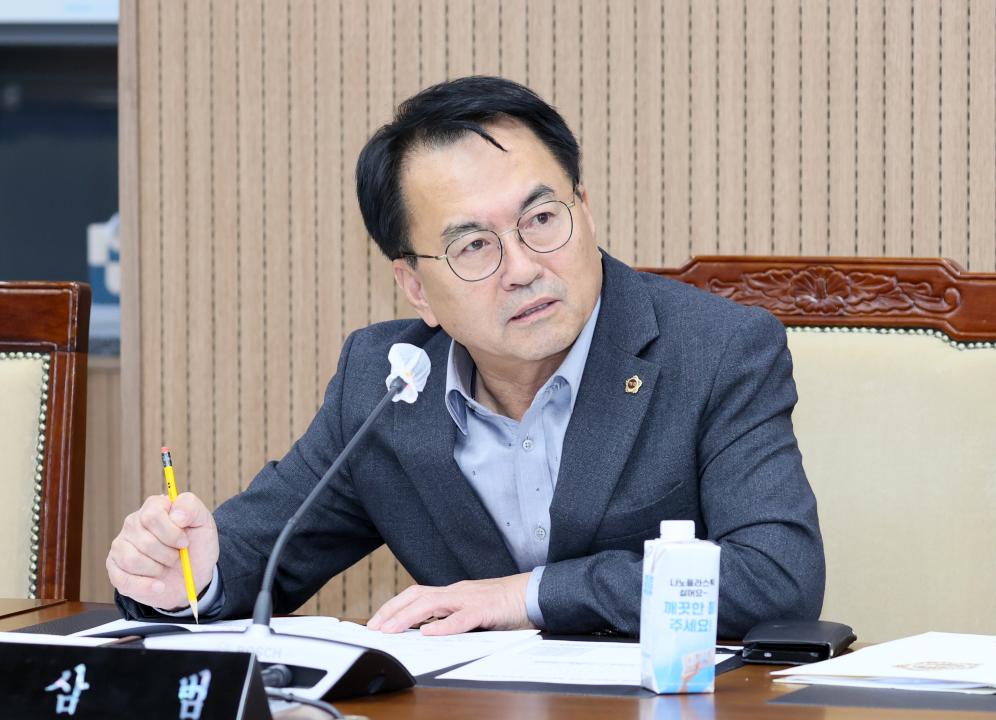 '제2차 군소음 피해지역 지원 특별위원회' 게시글의 사진(24) '251125_제2차 군소음 피해지역 지원 특별위원회_26.JPG'