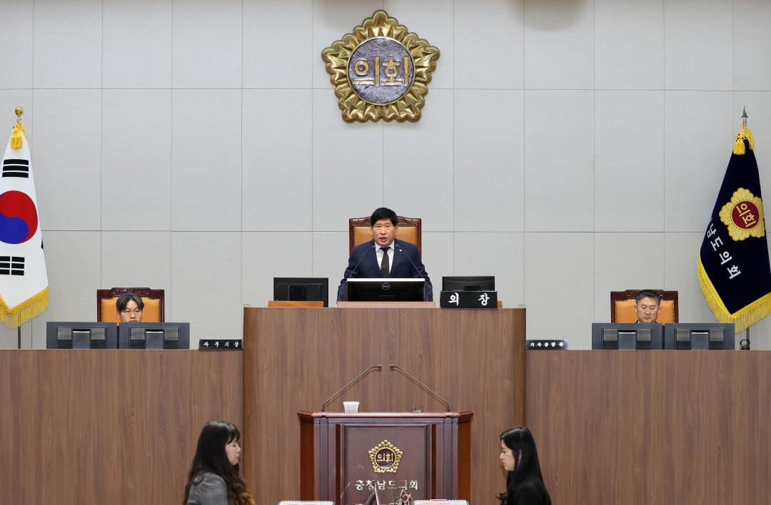 '제358회 임시회 제1차 본회의' 게시글의 사진(4) '250408_제358회 임시회 제1차 본회의_05.JPG'
