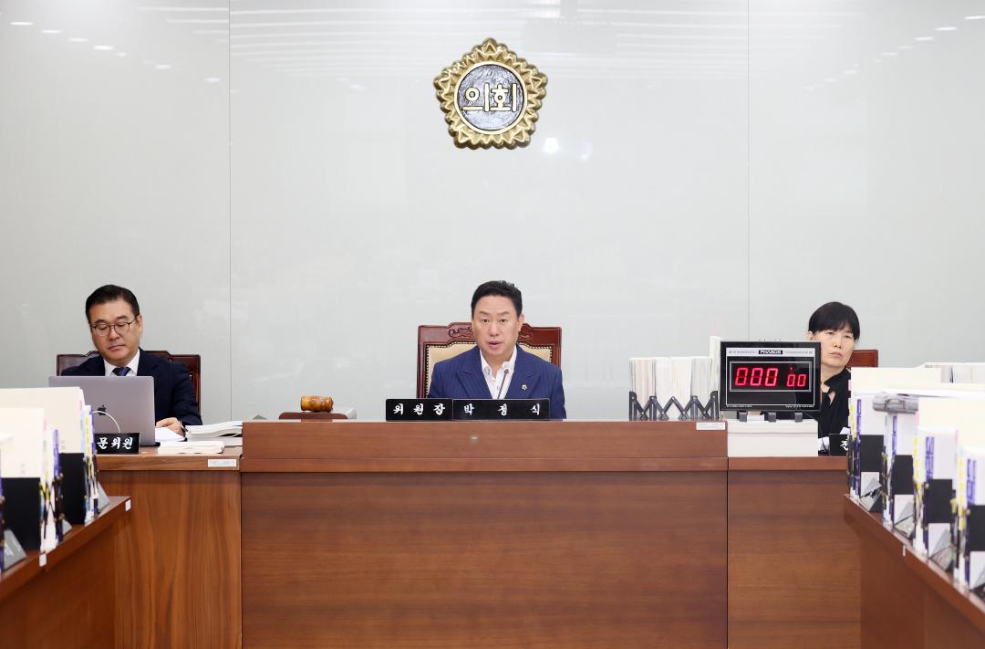 '제359회 정례회 예산결산특별위원회' 게시글의 사진(8) '250619_제359회 정례회 예산결산특별위원회 1차_09.JPG'