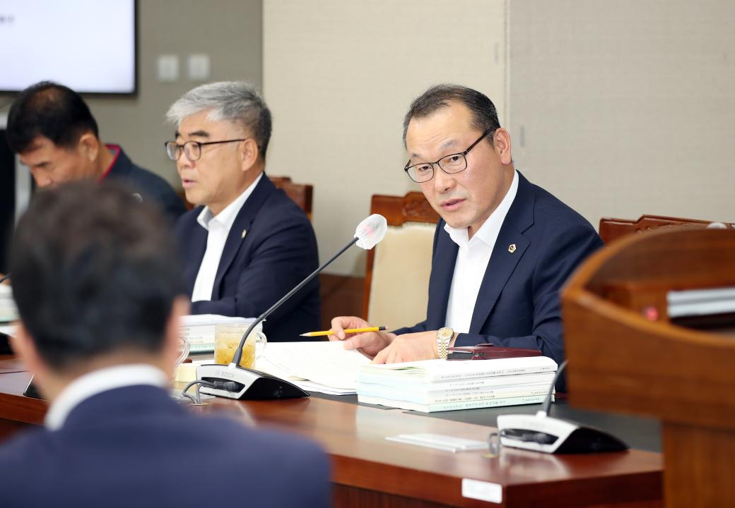 '제346회 임시회 제3차 농수산해양위원회' 게시글의 사진(29) '230717_제346회 임시회 제3차 농수산해양위원회_136.JPG'