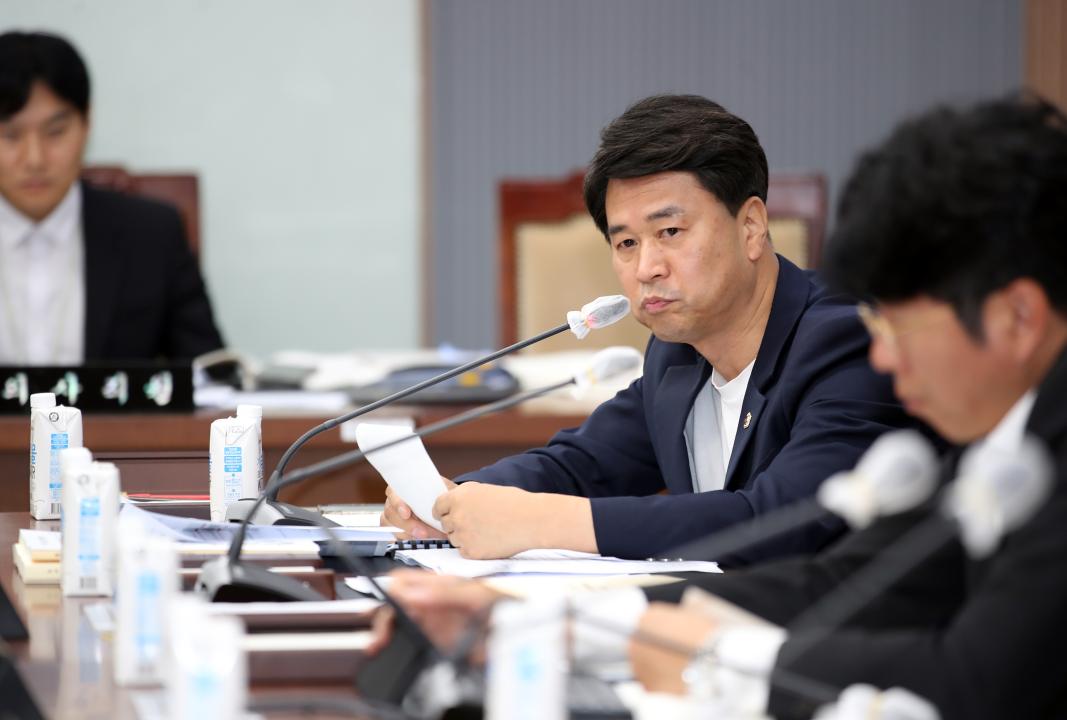 '제2차 문화관광재단 대표이사 후보자 인사청문특위' 게시글의 사진(57) '230621_제2차 문화관광재단 대표이사 인사청문특위_368.JPG'