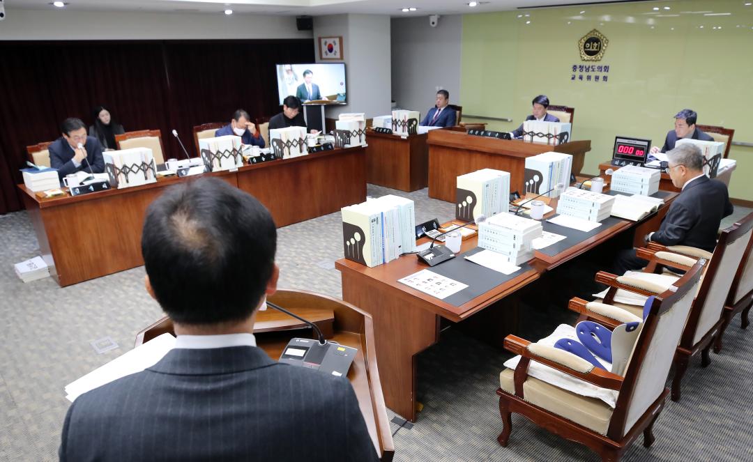 '제362회 정례회 제3차 교육위원회' 게시글의 사진(3) '1128_제362회 정례회 행정사무감사 교육위원회_3.jpg'