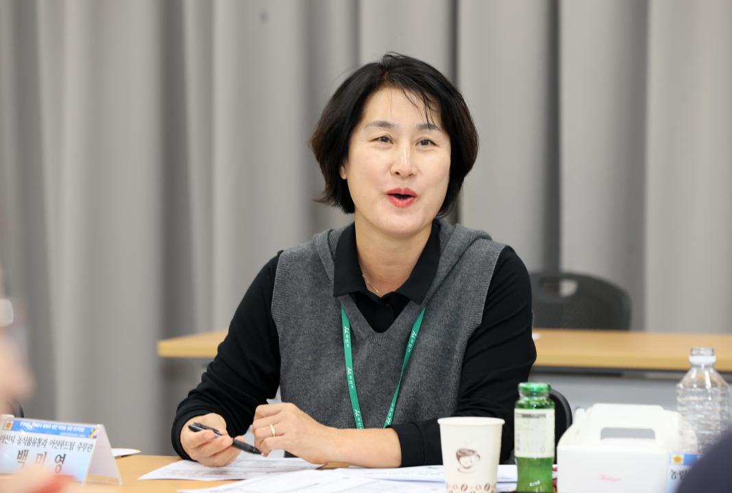 '김기서 의원, 공공급식처의 충남 농림‧축산‧수산물 공급 확대 위한 연구모임' 게시글의 사진(38) '251104_김기서 의원 공공급식 활성화 연구모임_49.JPG'