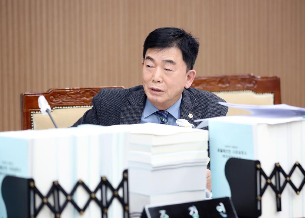 '제362회 정례회 제1차 예산결산특별위원회' 게시글의 사진(43) '1208_제362회 정례회 재1차 예산결산특별위원회_42.jpg'