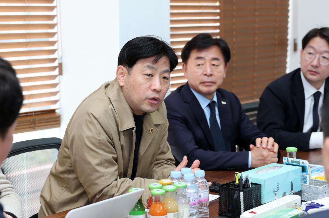 '제358회 임시회 기획경제위원회 현장방문' 게시글의 사진(70) '0416_인텍이앤씨 방문27.jpg'