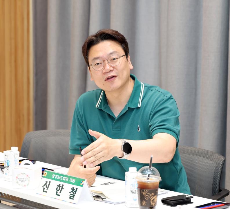 '음식 콘텐츠를 활용한 충남관광 활성화 연구모임(대표 이현숙 의원)' 게시글의 사진(21) '0703_음식콘텐츠를 활용한 충남관광 활성화 연구모임20.jpg'
