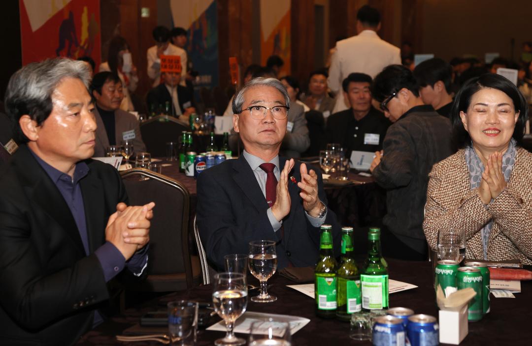 '2025 충남 체육인의 밤' 게시글의 사진(36) '251209_2025 충남 체육인의 밤_07.JPG'