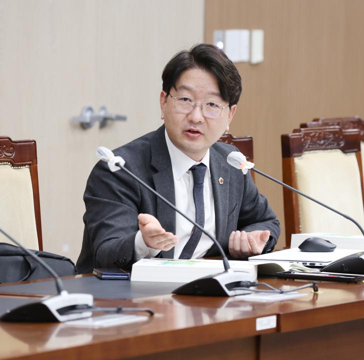 '충청남도 2045 탄소중립·녹색성장 실현을 위한 특별위원회' 게시글의 사진(15) '250214_충청남도 2045 탄소중립·녹색성장 실현을 위한 특별위원회(29).JPG'
