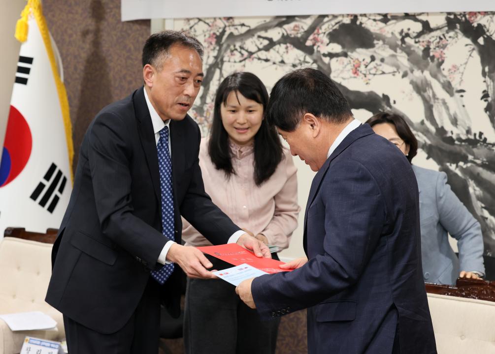 '중국 지린성 인민대표대회 상무위원회 대표단 방문' 게시글의 사진(46) '250425_중국 지린성 인대 부비서장 일행 방문_78.JPG'
