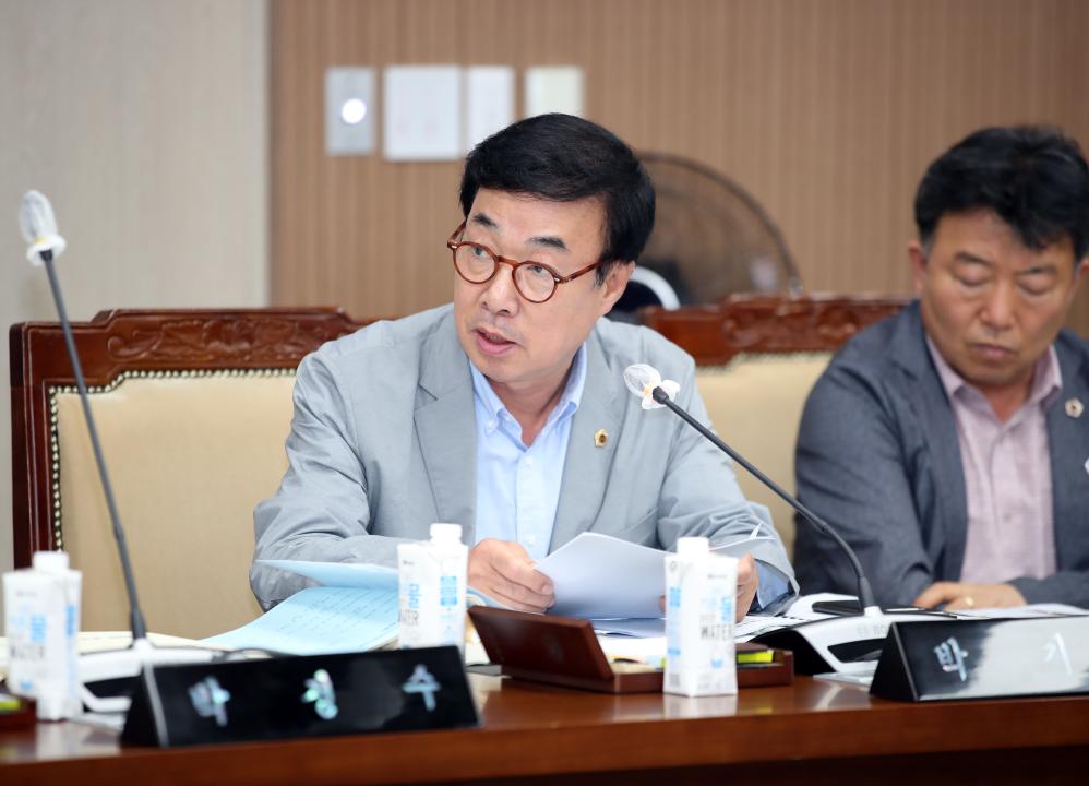 '제2차 문화관광재단 대표이사 후보자 인사청문특위' 게시글의 사진(24) '230621_제2차 문화관광재단 대표이사 인사청문특위_120.JPG'