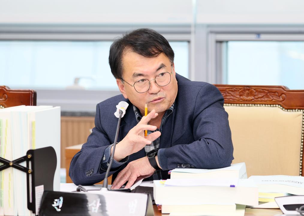 '제362회 정례회 제3차 예산결산특별위원회' 게시글의 사진(57) '251211_제3차 예산결산특별위원회_70.JPG'