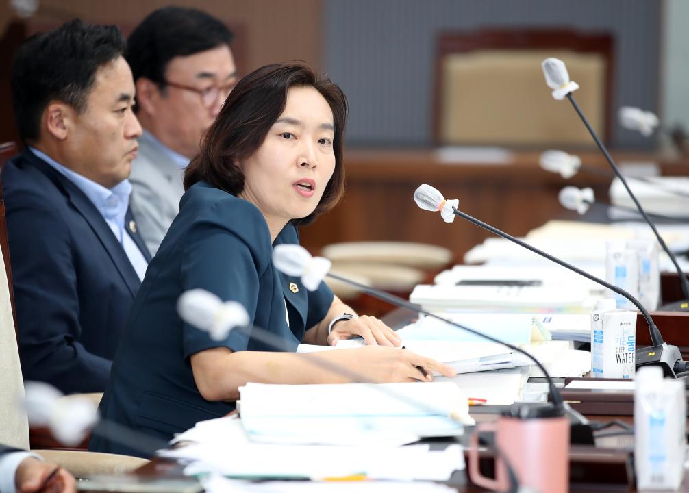 '제2차 문화관광재단 대표이사 후보자 인사청문특위' 게시글의 사진(43) '230621_제2차 문화관광재단 대표이사 인사청문특위_266.JPG'