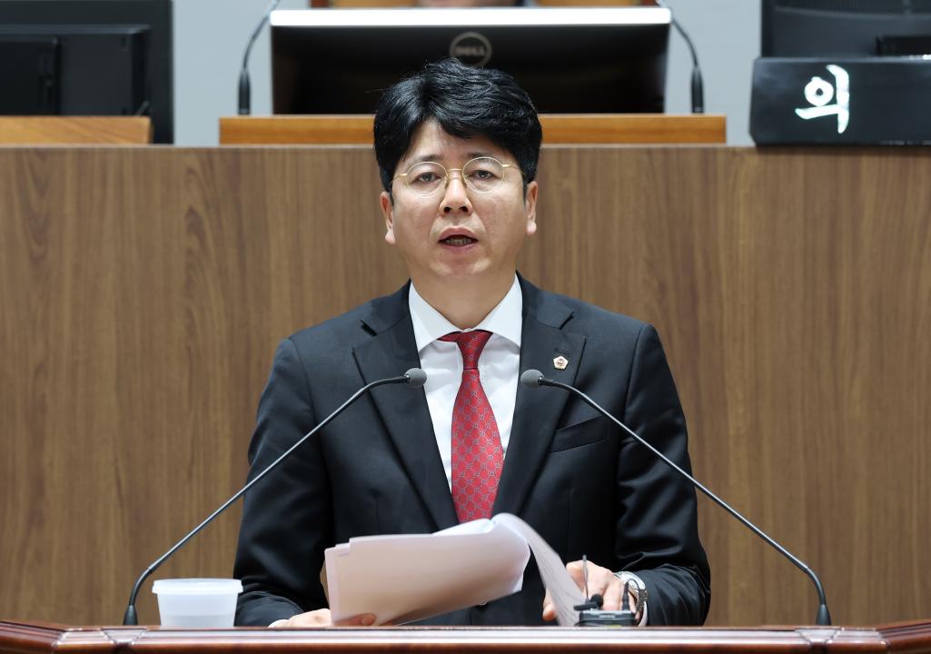 '제358회 임시회 제4차 본회의' 게시글의 사진(113) '0422_제4차 본회의 이용국 의원08.jpg'
