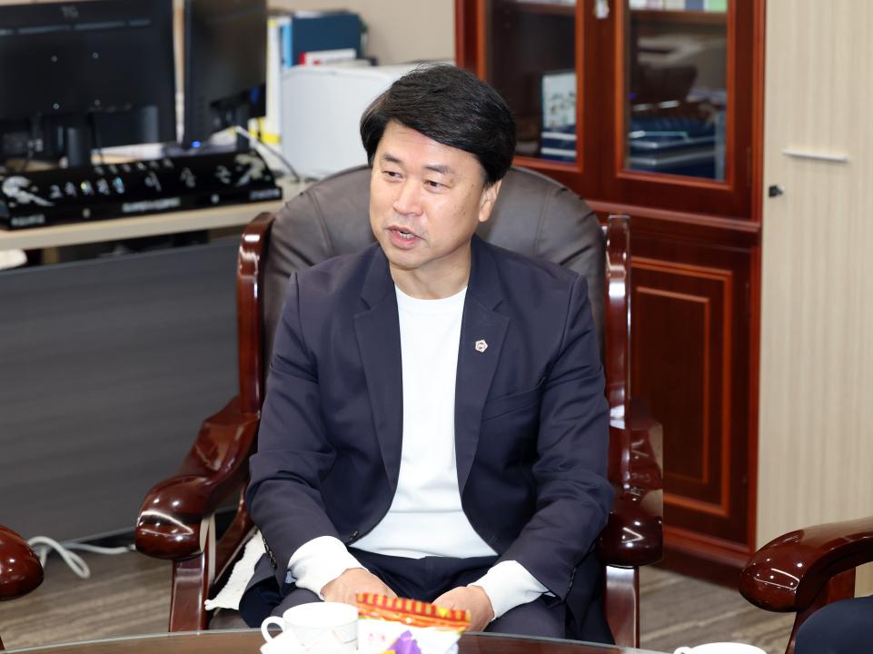 '제주특별자치도의회 교육위원회 충남도의회 방문' 게시글의 사진(16) '1104_제주도의회 교육위원회 방문30.jpg'