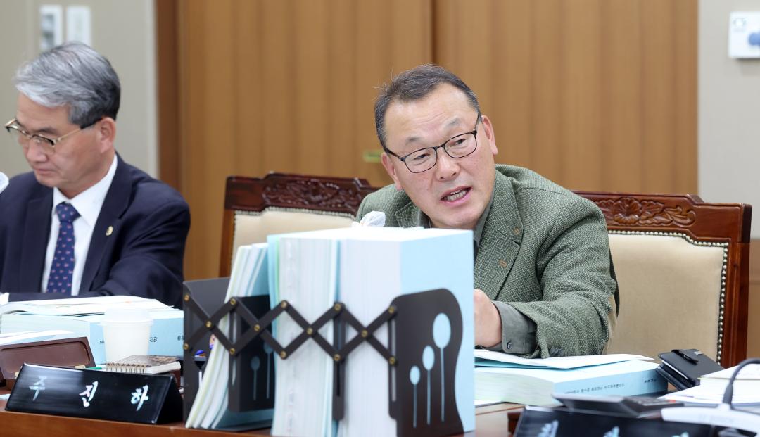 '제362회 정례회 제1차 행정문화위원회' 게시글의 사진(49) '1127_행정문화위원회56.jpg'