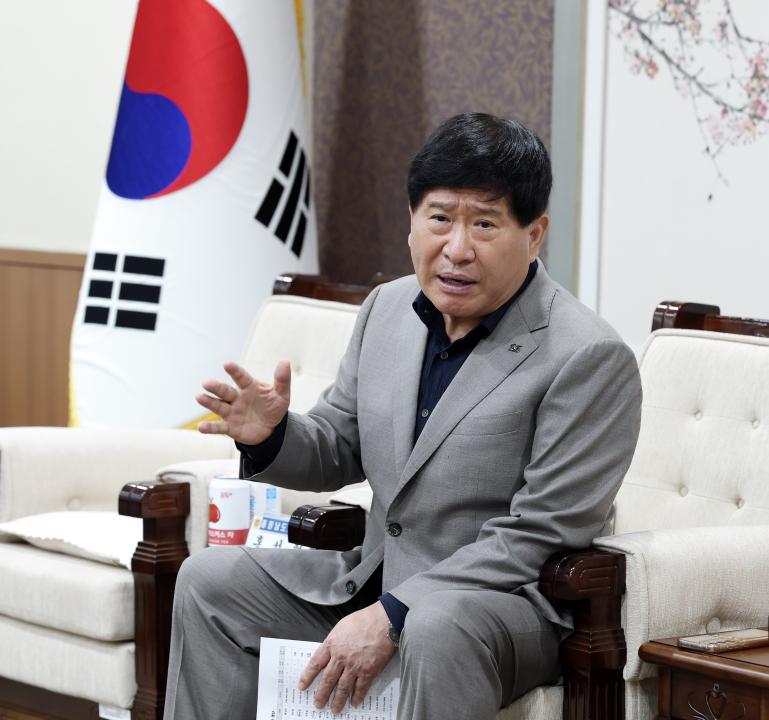 '제8대 도의원 초청 간담회' 게시글의 사진(8) '0422_제8대 의원 초청 간담회08.jpg'