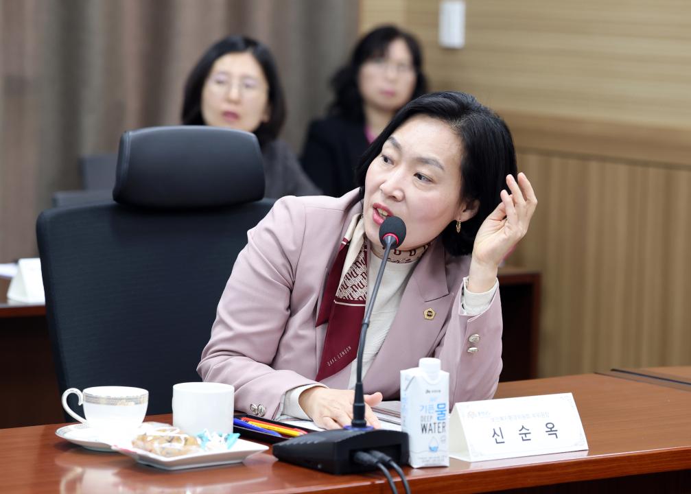'제358회 임시회 보건복지환경위원회 현장방문' 게시글의 사진(25) '0415_보건환경연구원 현장방문26.jpg'