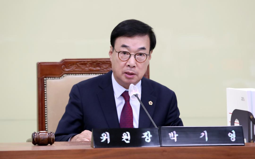 '제362회 정례회 제3차 행정문화위원회' 게시글의 사진(8) '1201_제362회 정례회 행정사무감사 행정문화위원회_6-1.jpg'