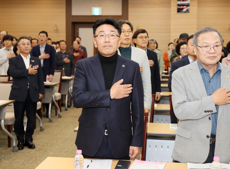 '이철수 의원,  '복지 패러다임 전환의 시대, 당진시 미래복지 정책 수립' 의정토론회' 게시글의 사진(6) '251031_이철수 의원 미래복지 정책수립 의정토론회_06.JPG'