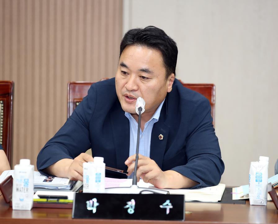 '제2차 문화관광재단 대표이사 후보자 인사청문특위' 게시글의 사진(18) '230621_제2차 문화관광재단 대표이사 인사청문특위_75.JPG'