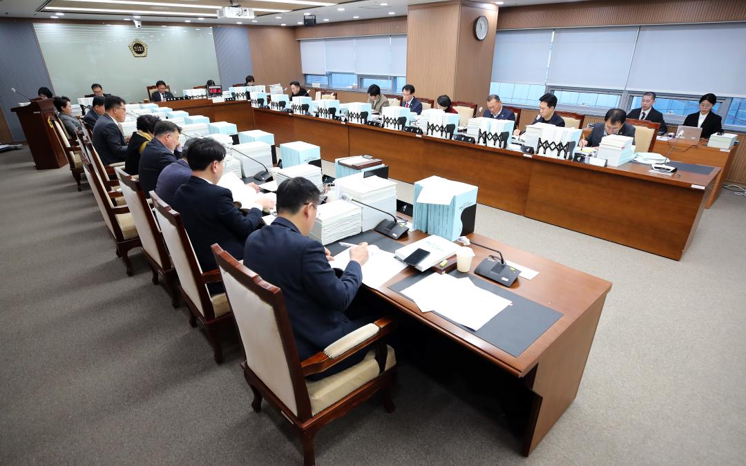 '제362회 정례회 제1차 예산결산특별위원회' 게시글의 사진(4) '1208_제362회 정례회 재1차 예산결산특별위원회_4.jpg'