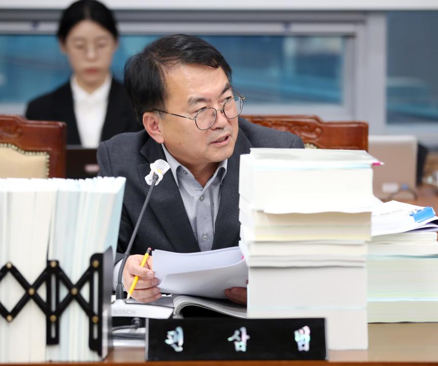 '제362회 정례회 제1차 예산결산특별위원회' 게시글의 사진(45) '1208_제362회 정례회 재1차 예산결산특별위원회_44.jpg'