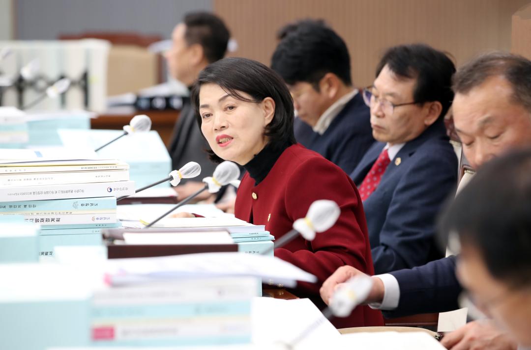 '제362회 정례회 제1차 예산결산특별위원회' 게시글의 사진(22) '1208_제362회 정례회 재1차 예산결산특별위원회_21.jpg'