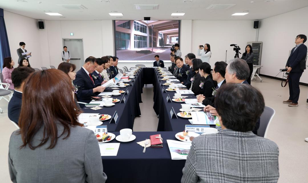 '국립공주대학교사범대학부설특수학교 개교식' 게시글의 사진(11) '0418_공주대학교사범대학부설 특수학교 개소식11.jpg'
