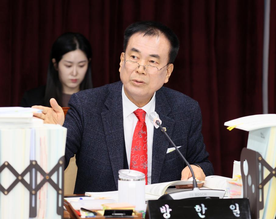 '제362회 정례회 제5차 교육위원회' 게시글의 사진(25) '251202_제5차 교육위원회_43.JPG'