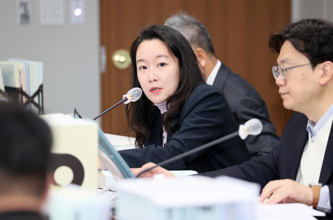 '제362회 정례회 제5차 교육위원회' 게시글의 사진(32) '251202_제5차 교육위원회_54.JPG'