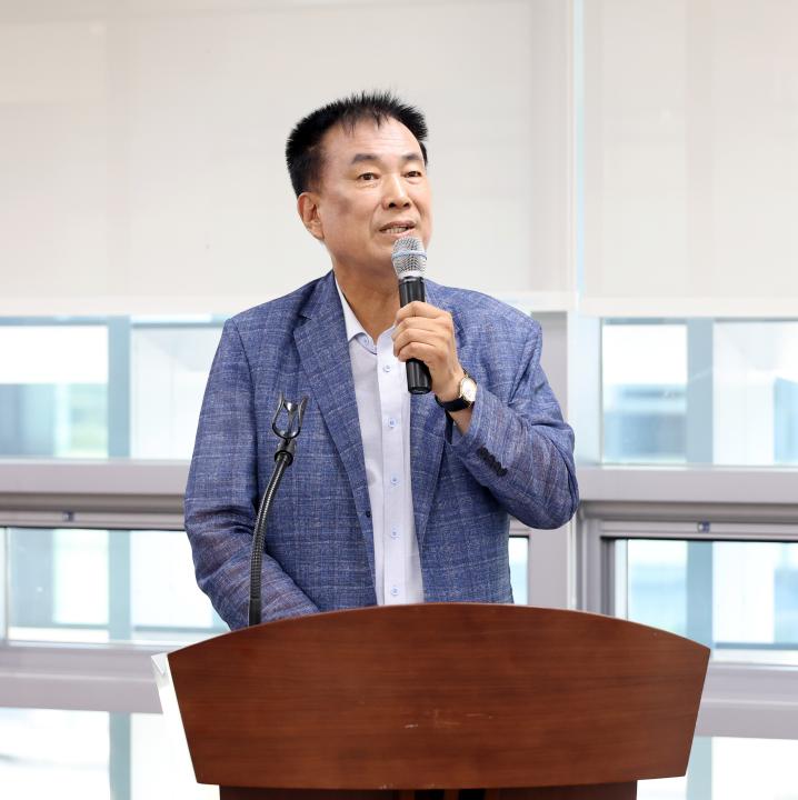 '충청남도 장애교원 지원정책 개선 방안 모색을 위한 의정토론회(좌장 방한일 의원)' 게시글의 사진(8) '0731_충청남도 장애 교원 지원정책 의정토론회08.jpg'