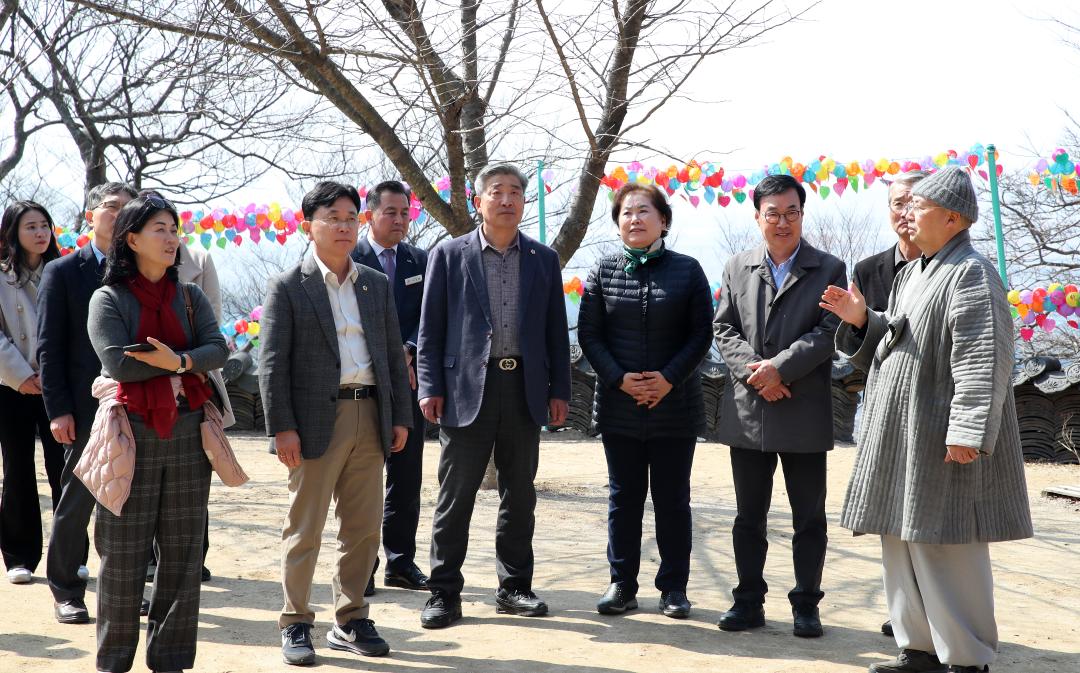 '행정문화위원회 서산 부석사 현장방문 금동보살상 친견' 게시글의 사진(9) '250311_행문위 서산 부석사 현장방문_15.JPG'