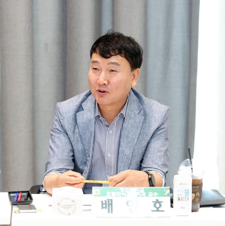 '음식 콘텐츠를 활용한 충남관광 활성화 연구모임(대표 이현숙 의원)' 게시글의 사진(26) '0703_음식콘텐츠를 활용한 충남관광 활성화 연구모임27.jpg'
