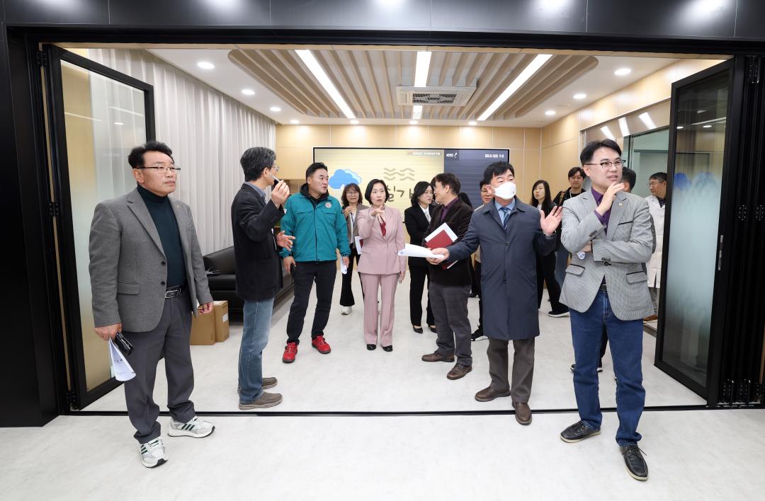 '제358회 임시회 보건복지환경위원회 현장방문' 게시글의 사진(71) '0415_보건환경연구원 현장방문74.jpg'