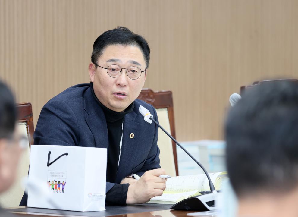 '제362회 정례회 제3차 예산결산특별위원회' 게시글의 사진(72) '251211_제3차 예산결산특별위원회_90.JPG'